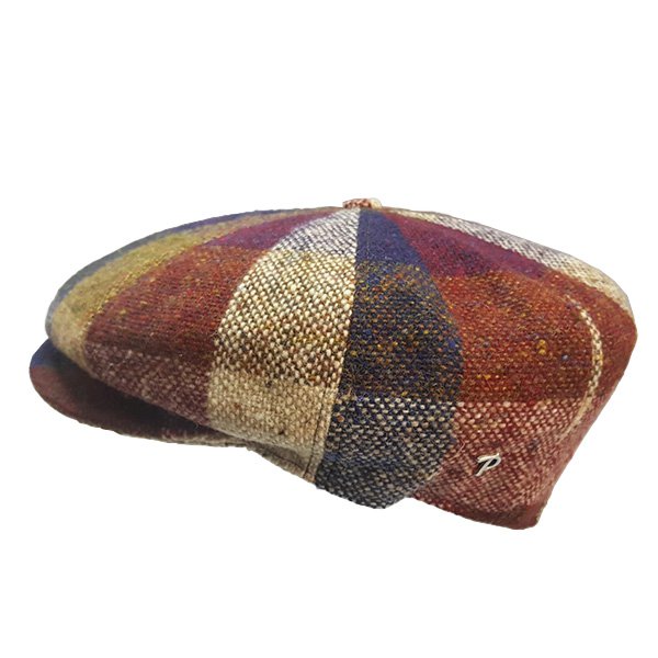 Newsboy Panizza in Donegal tweed